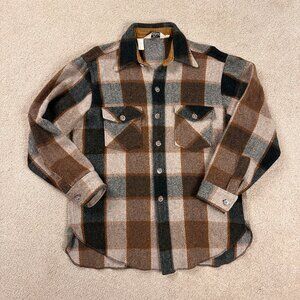 Vintage 70s Woolrich Mens Green Wool Plaid Flannel Button Up Shirt Jacket Large